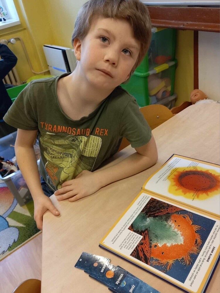 Vesmír