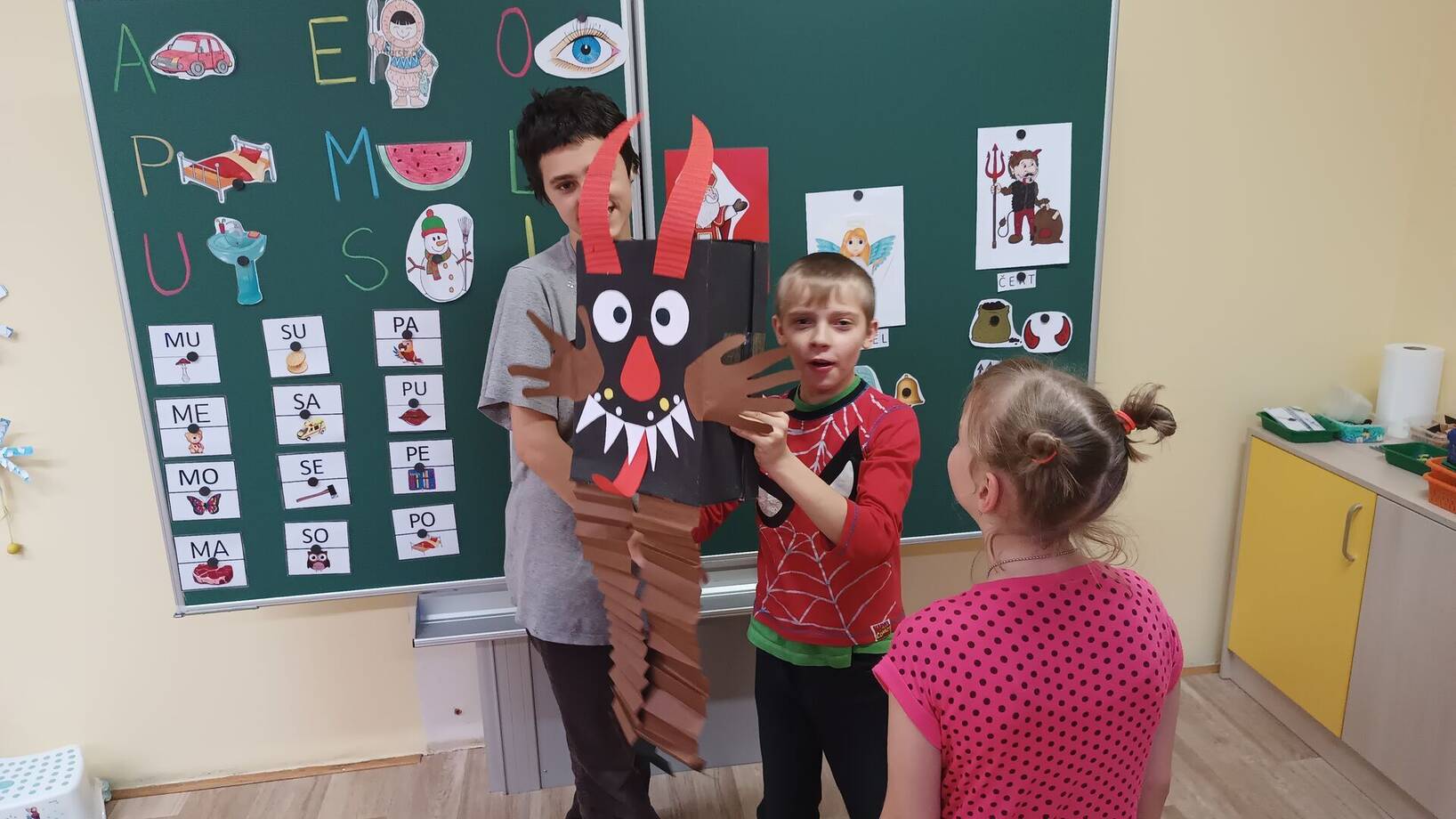 Než přijde Mikuláš,