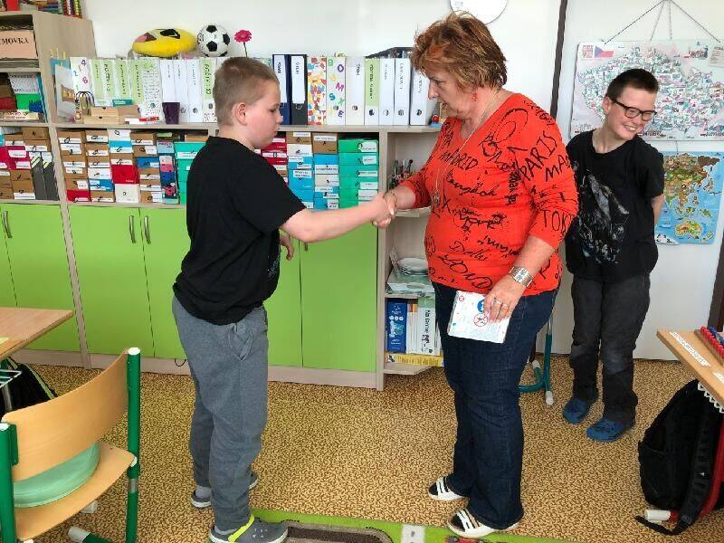 Oslavenec ve třídě 